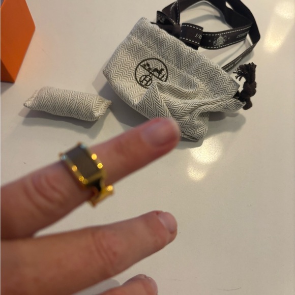 Hermes Olympe Ring, Small model color Etoupe size medium - Picture 7 of 14